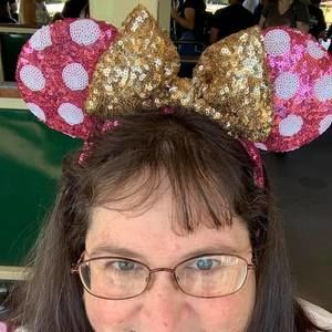 Meet your Posher, Denise